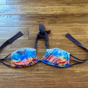 Colorful bikini top with tie closure